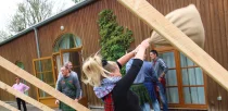 highland-games-strohsackhochwurf