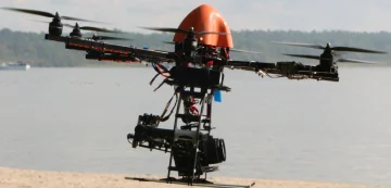 riesen-qr-code-bau-octocopter