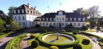 schloss-gross-plasten